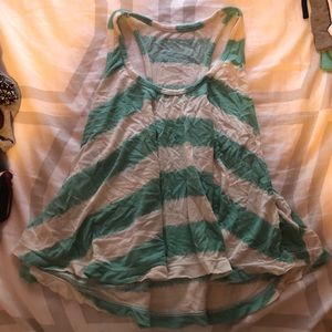 Women’s cropped tank top